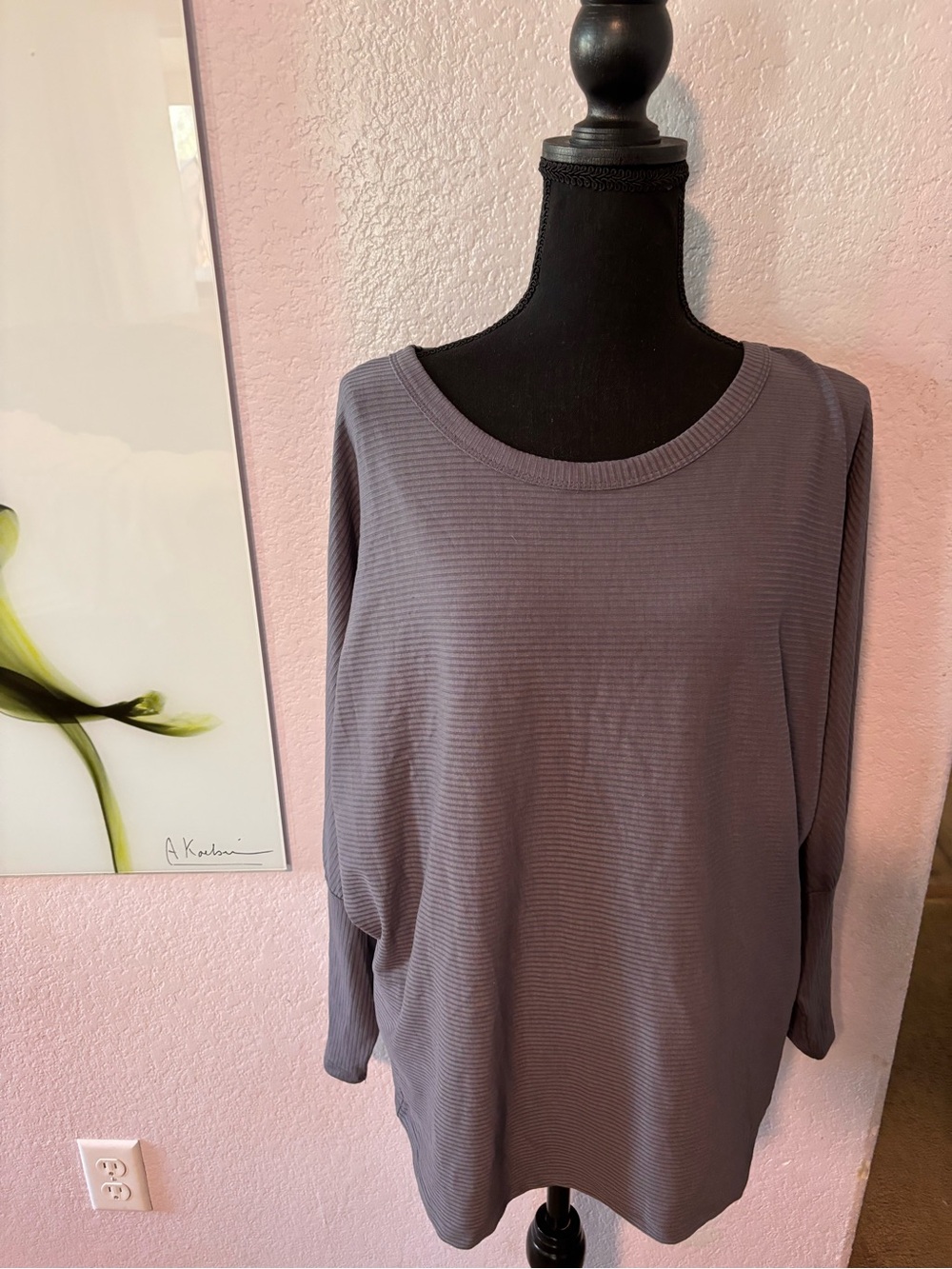 shirt size medium - Picture 1 of 5